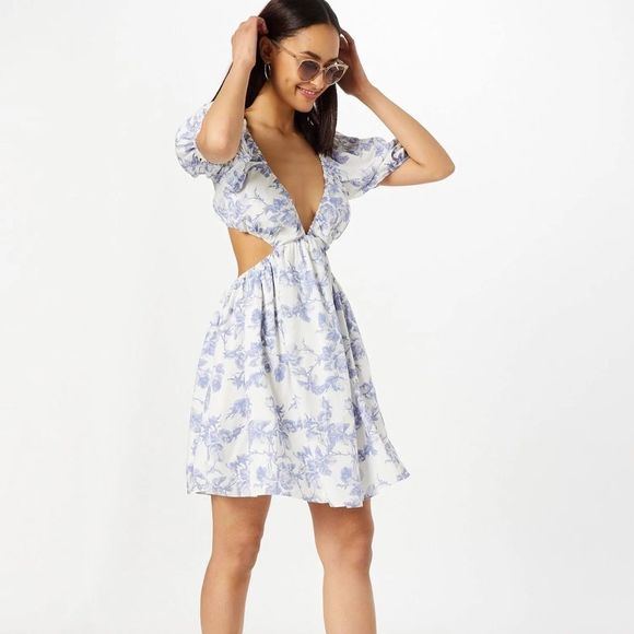 Bardot Dresses & Skirts - Bardot Eden summer cut out mini dress white blue floral